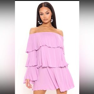 Selling a dress from fashion nova, never worn, brand new, still have a tag.